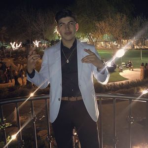 Meet your Posher, Robert